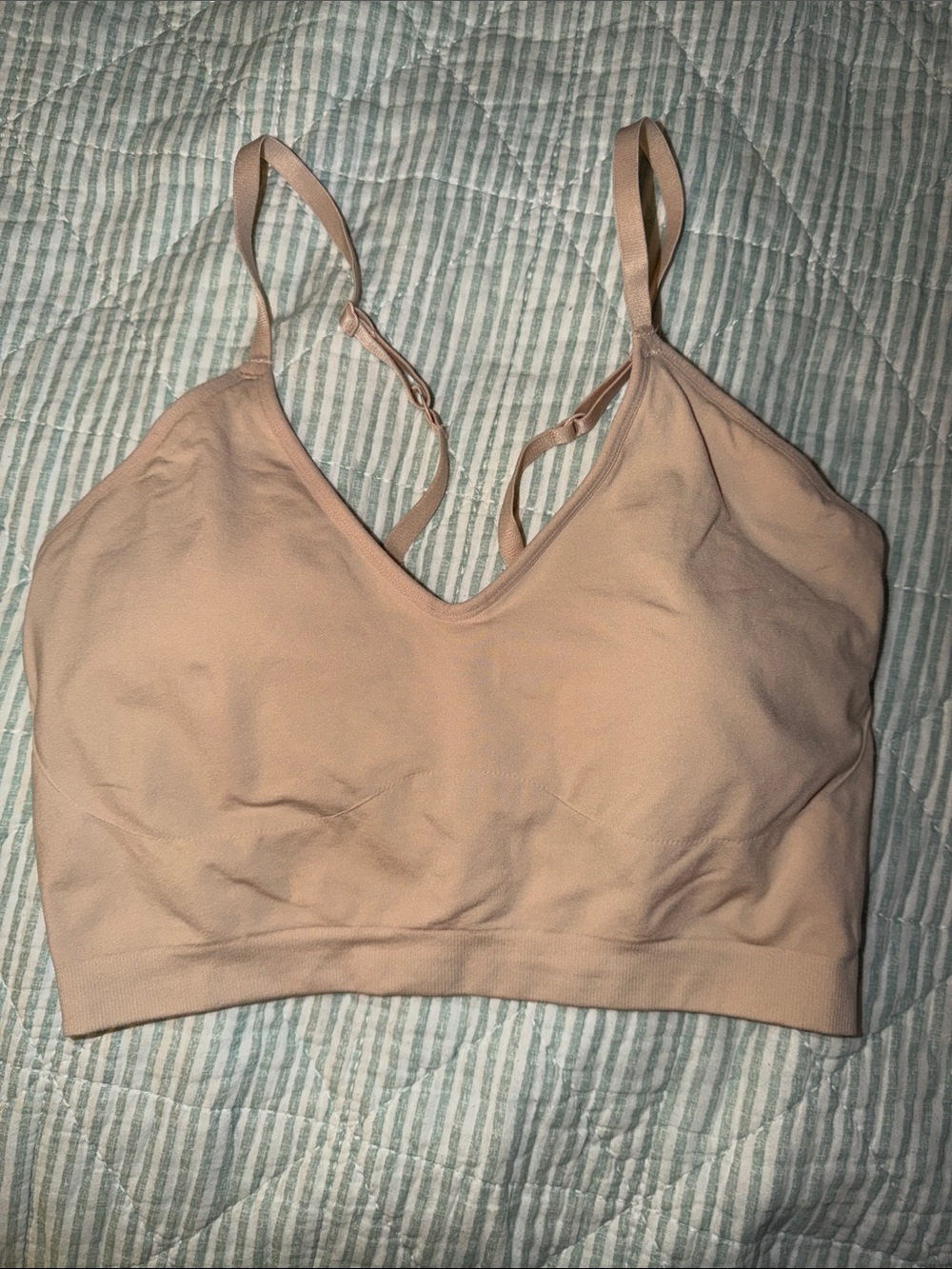 YITTY Nude Seamless V-Neck Bralette